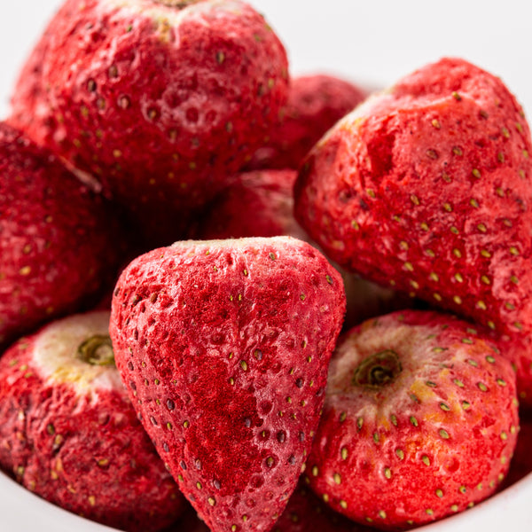 Freeze dried whole strawberries 